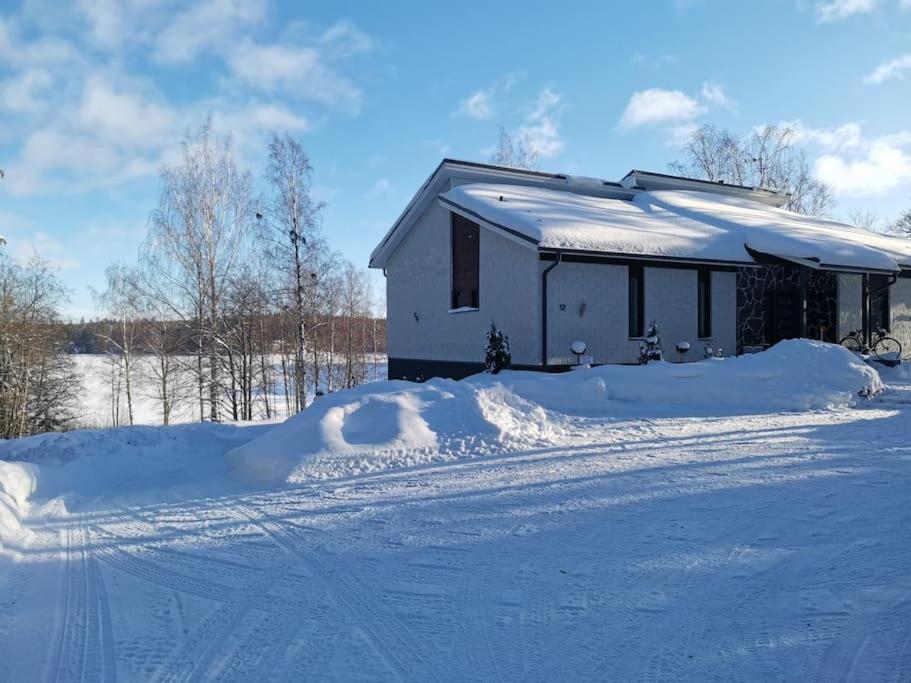 Loft By The Lake Asunto Omakotitalon Alakerrassa Ylojarvi Esterno foto